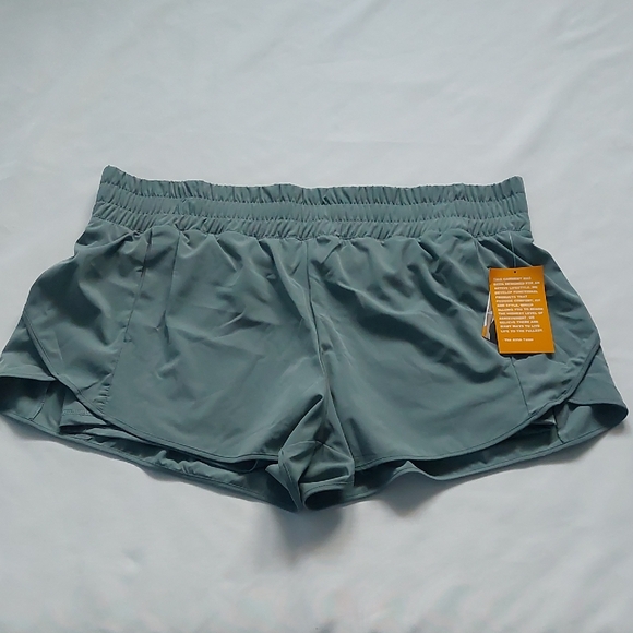 Avia Pants - Avia Women's‎ Green Athletic Shorts plus  Size XXXL 22